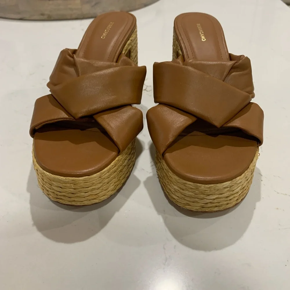 Salvatore Ferragamo Platform Douglas Espadrille Slide Sandals Size 8